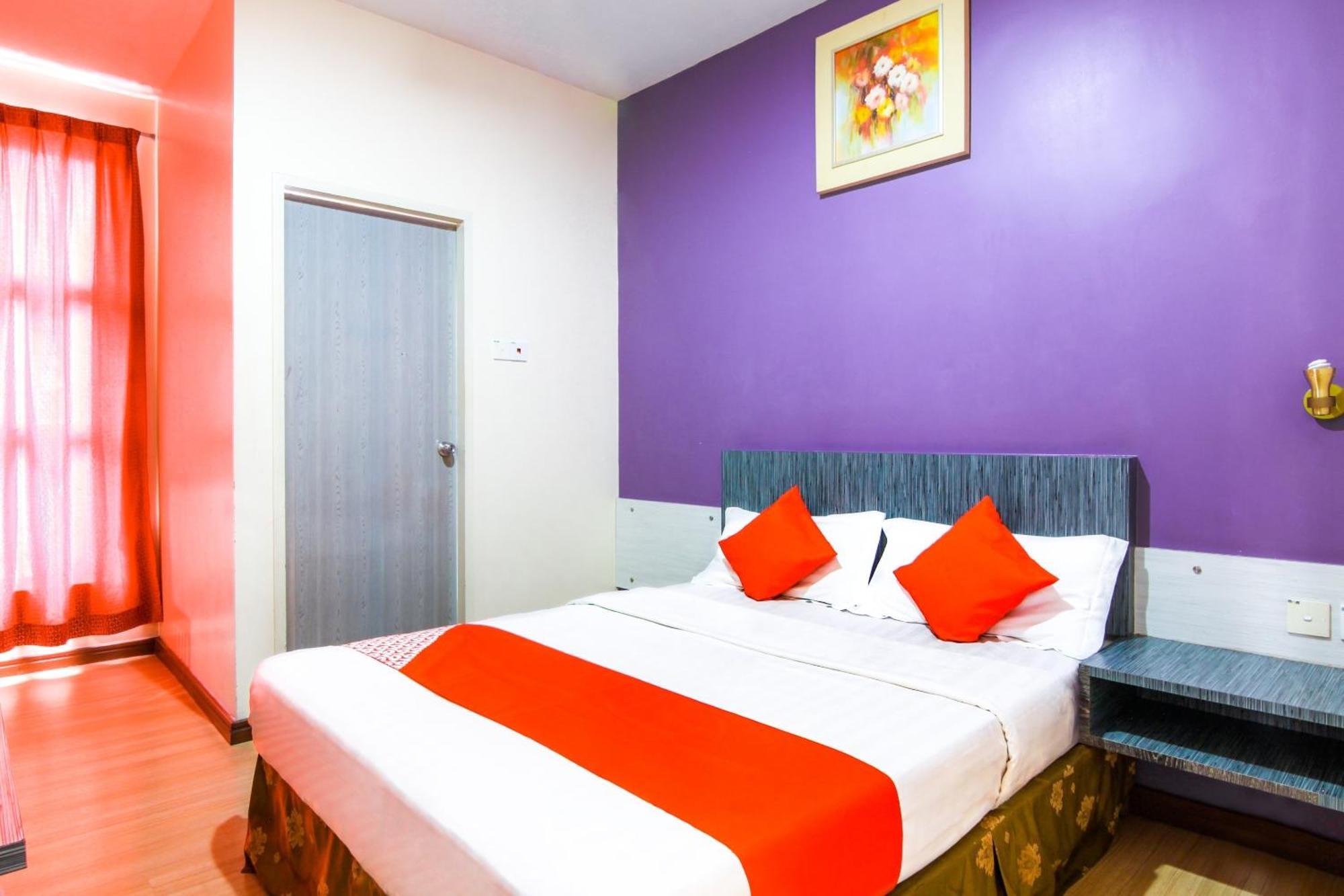 OYO 43930 Hotel Esplanade SDK Exterior foto